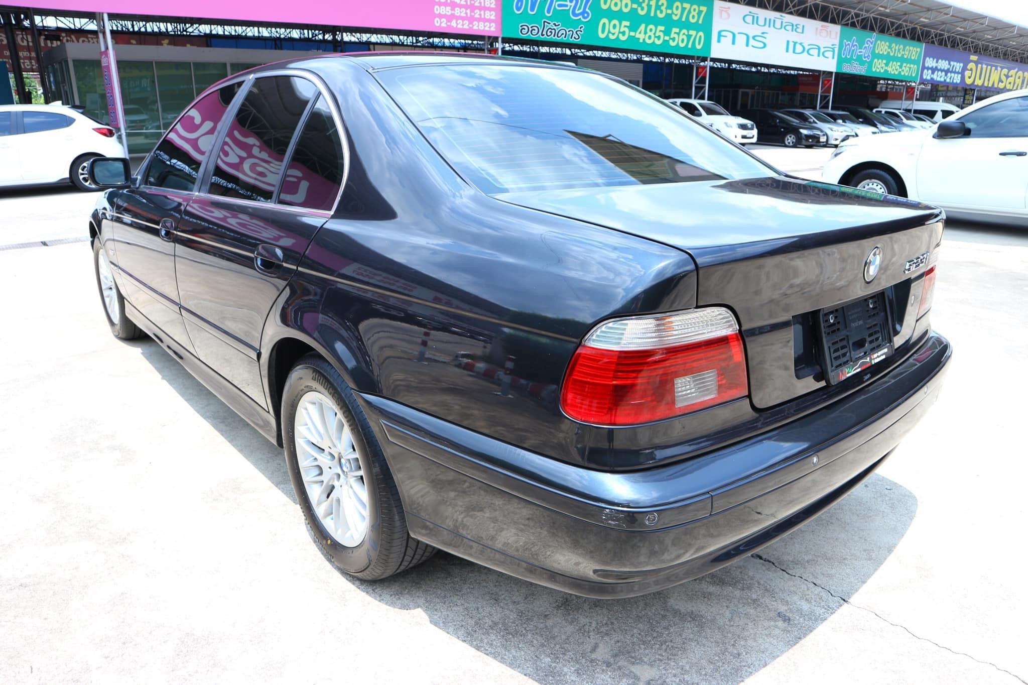 BMW E39 523i ปี 2003 สีดำ