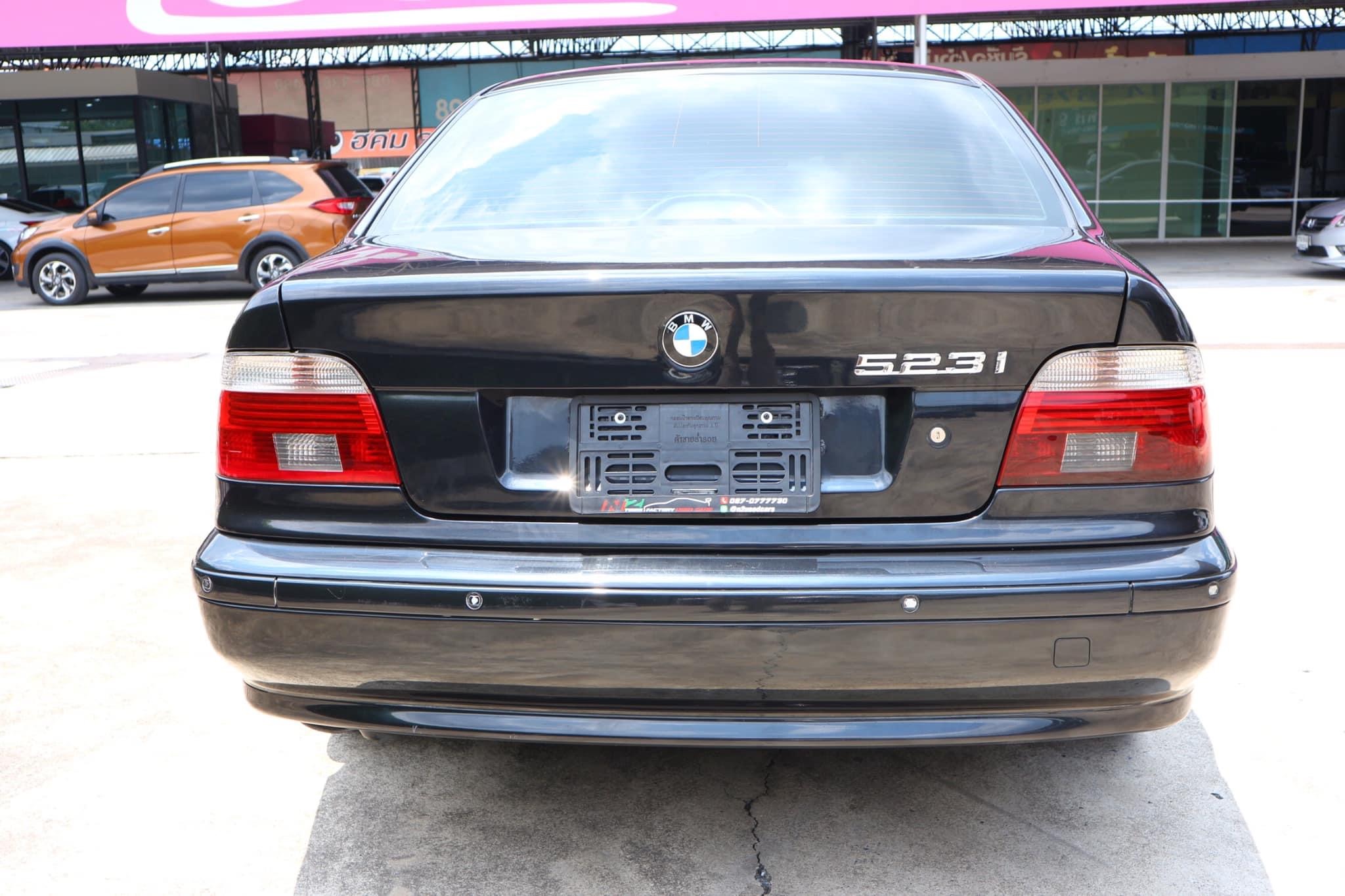 BMW E39 523i ปี 2003 สีดำ