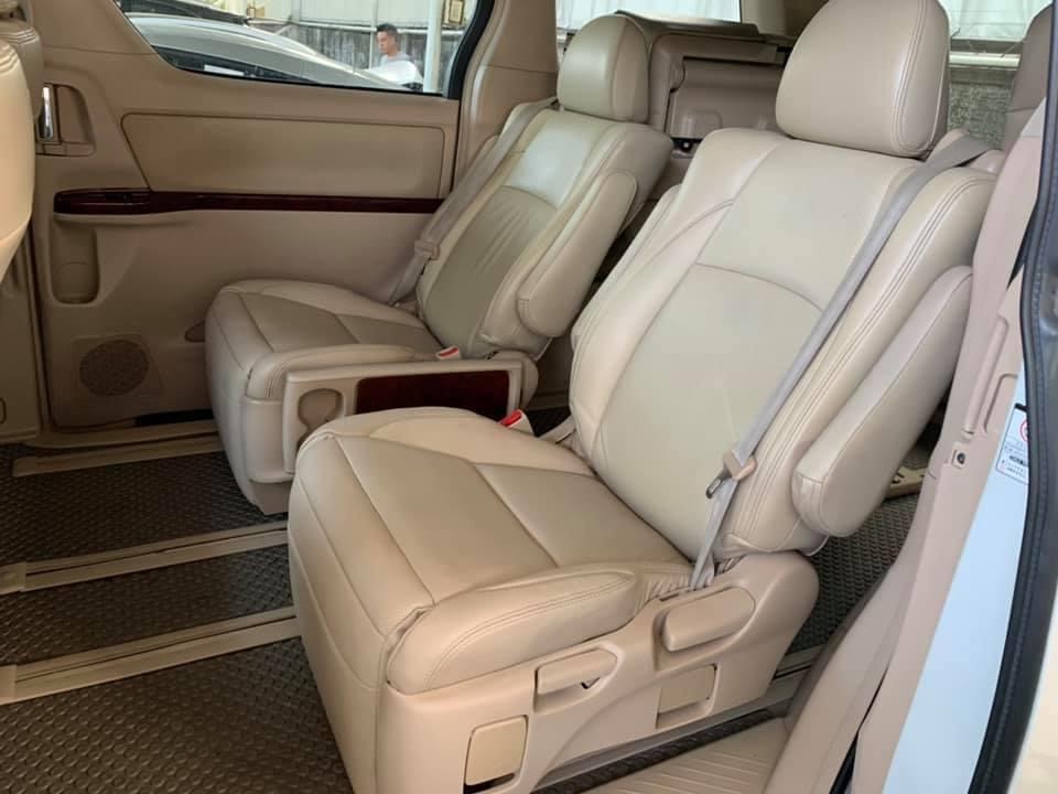 Toyota Alphard ปี 2008 สีขาว