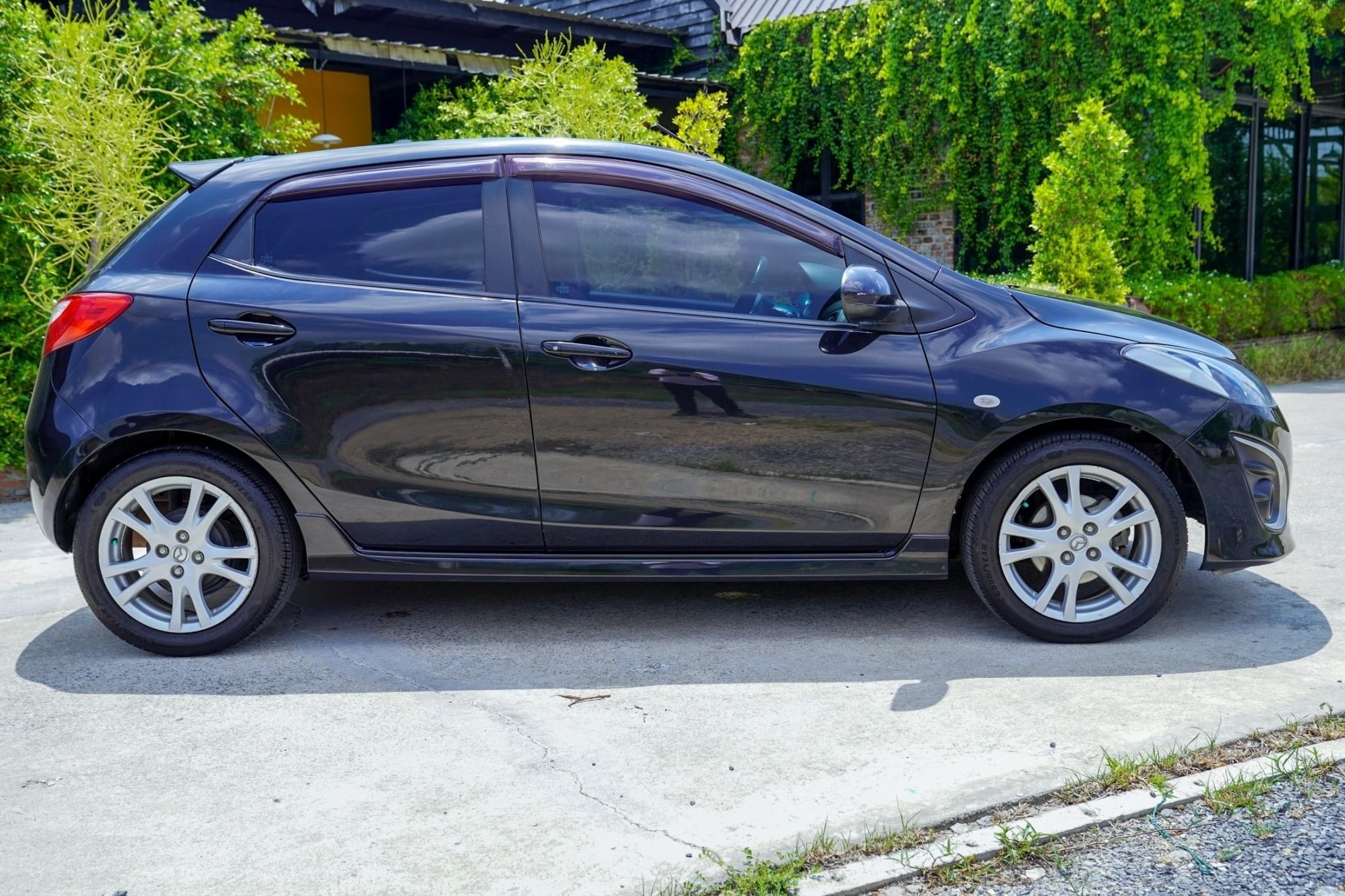 Mazda 2 Sports (5 ประตู) ปี 2012 สีดำ