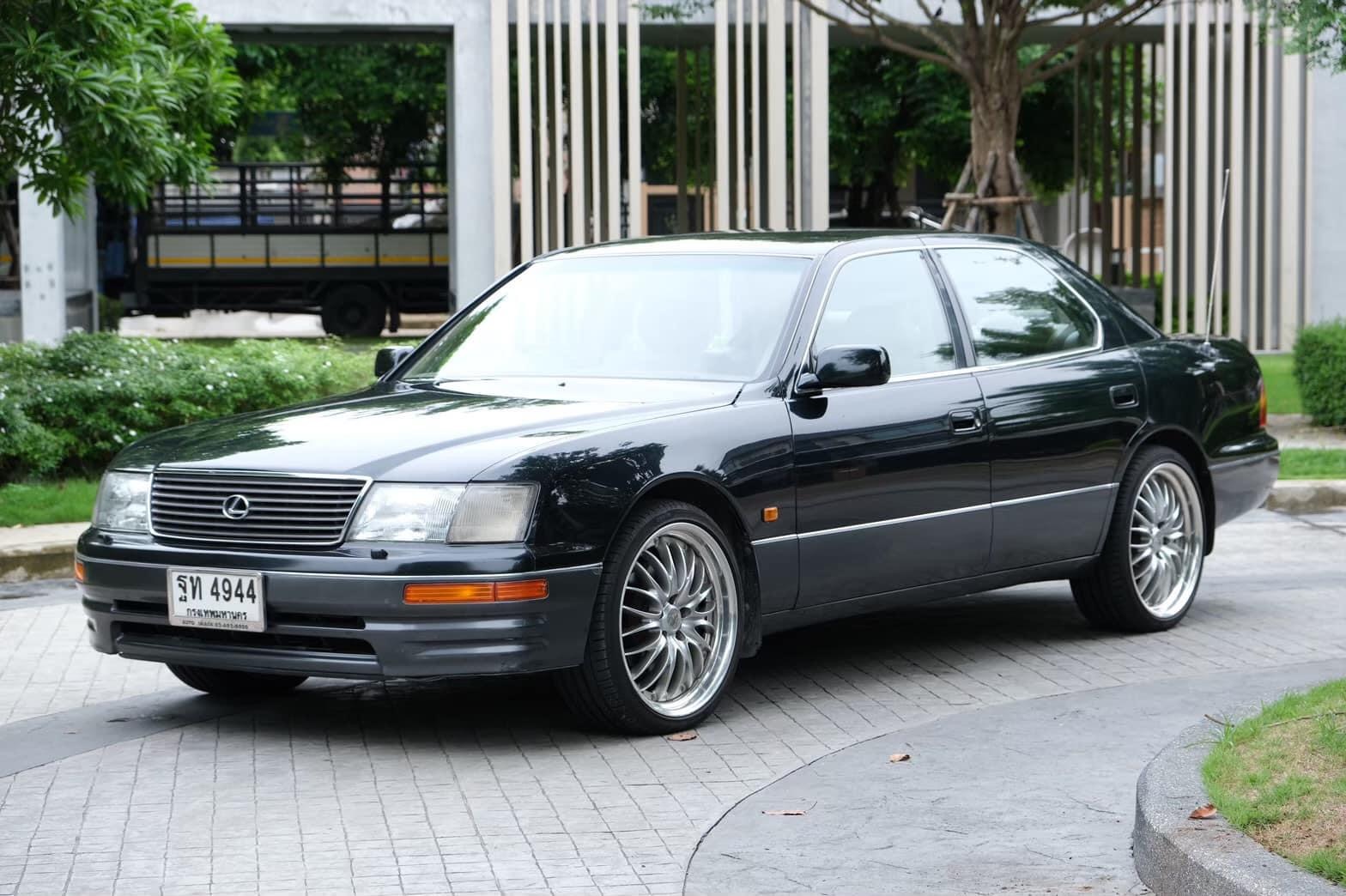 Lexus LS400 ปี 1998 สีดำ