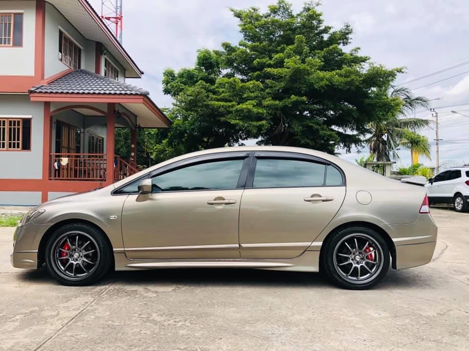 Honda Civic FD ปี 2010 สีทอง