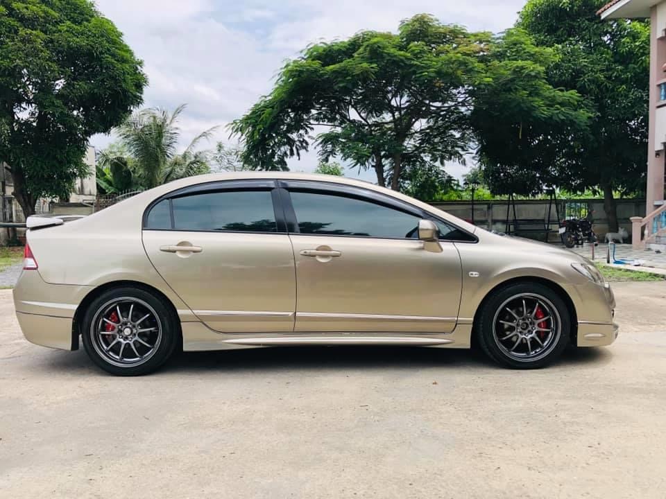 Honda Civic FD ปี 2010 สีทอง