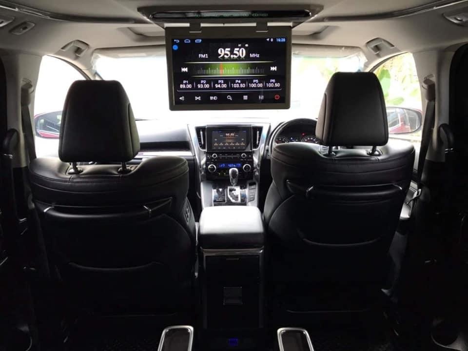 Toyota Alphard ปี 2018 สีแดง