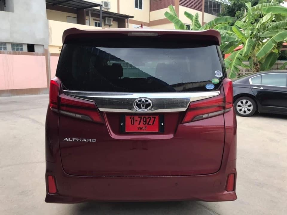 Toyota Alphard ปี 2018 สีแดง