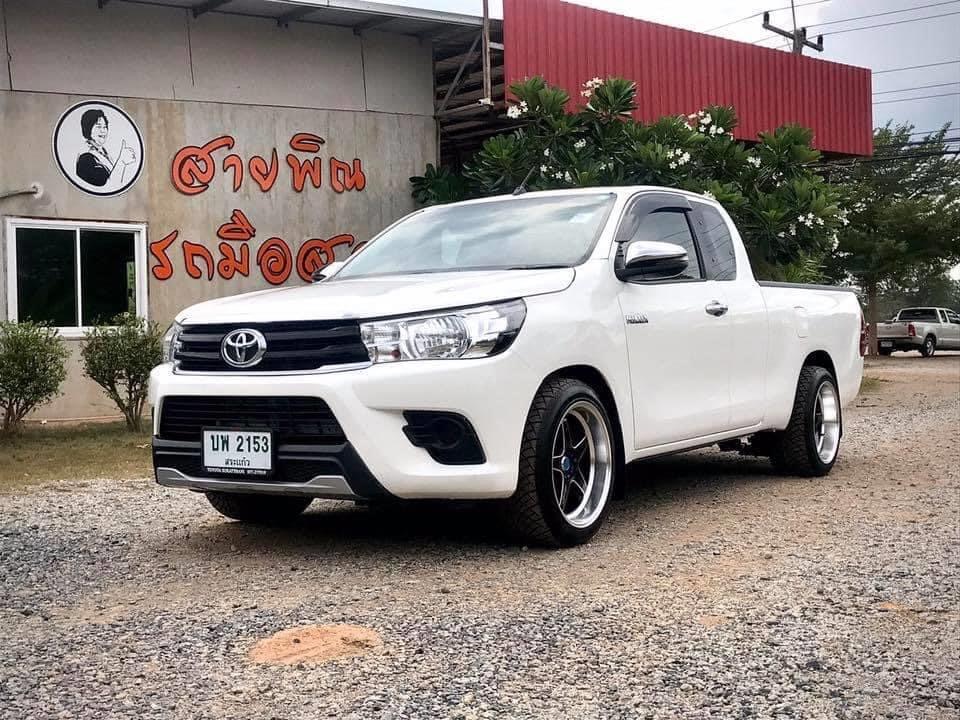 Toyota Hilux Revo Double cab ปี 2018 สีขาว