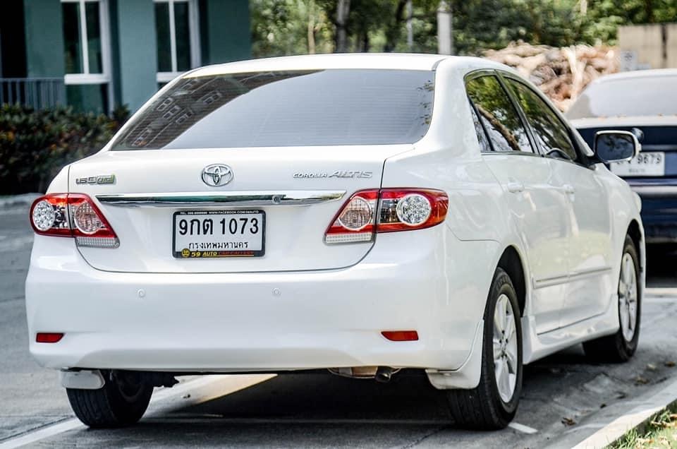 Toyota Corolla Altis ปี 2011 สีขาว