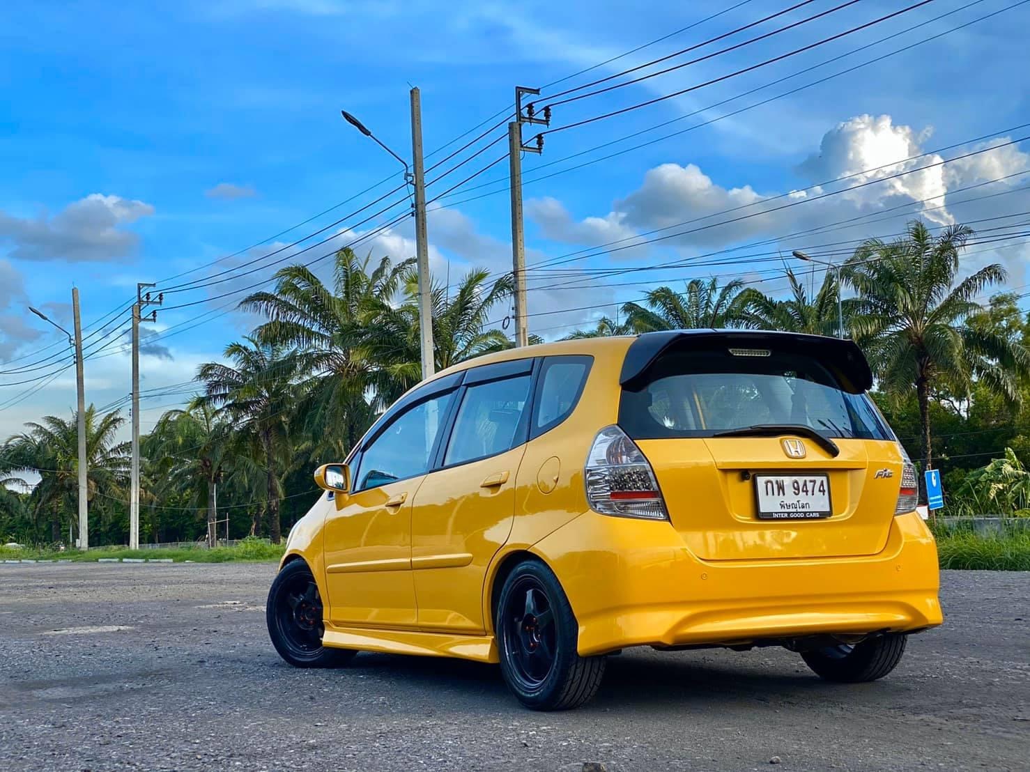 Honda Jazz GD ปี 2006 สีเหลือง