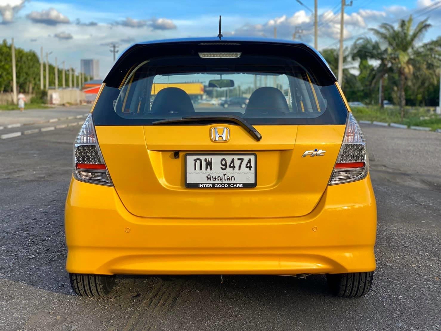 Honda Jazz GD ปี 2006 สีเหลือง