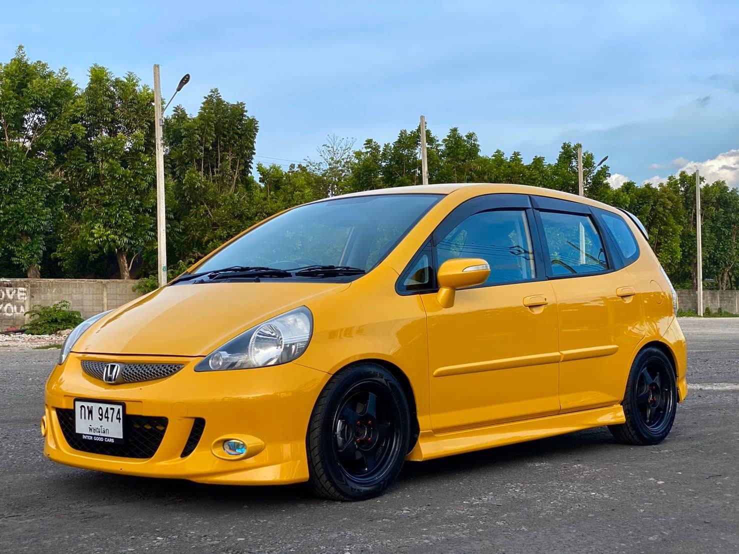 Honda Jazz GD ปี 2006 สีเหลือง