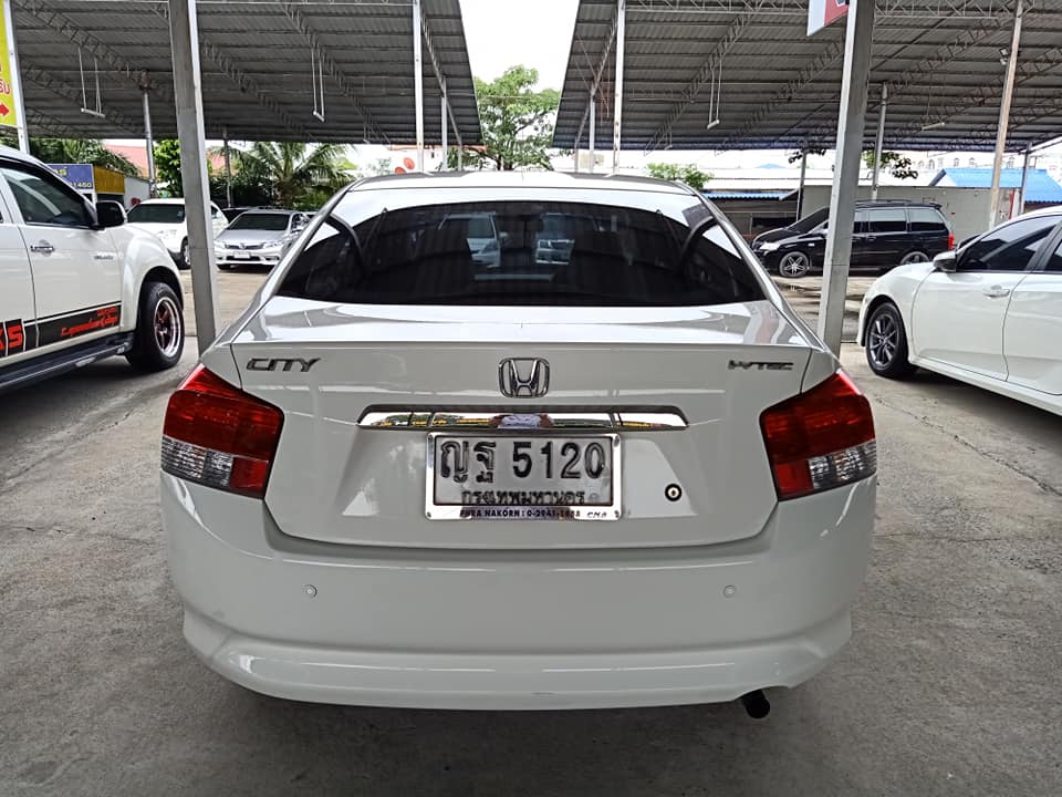 Honda City ปี 2010 สีขาว