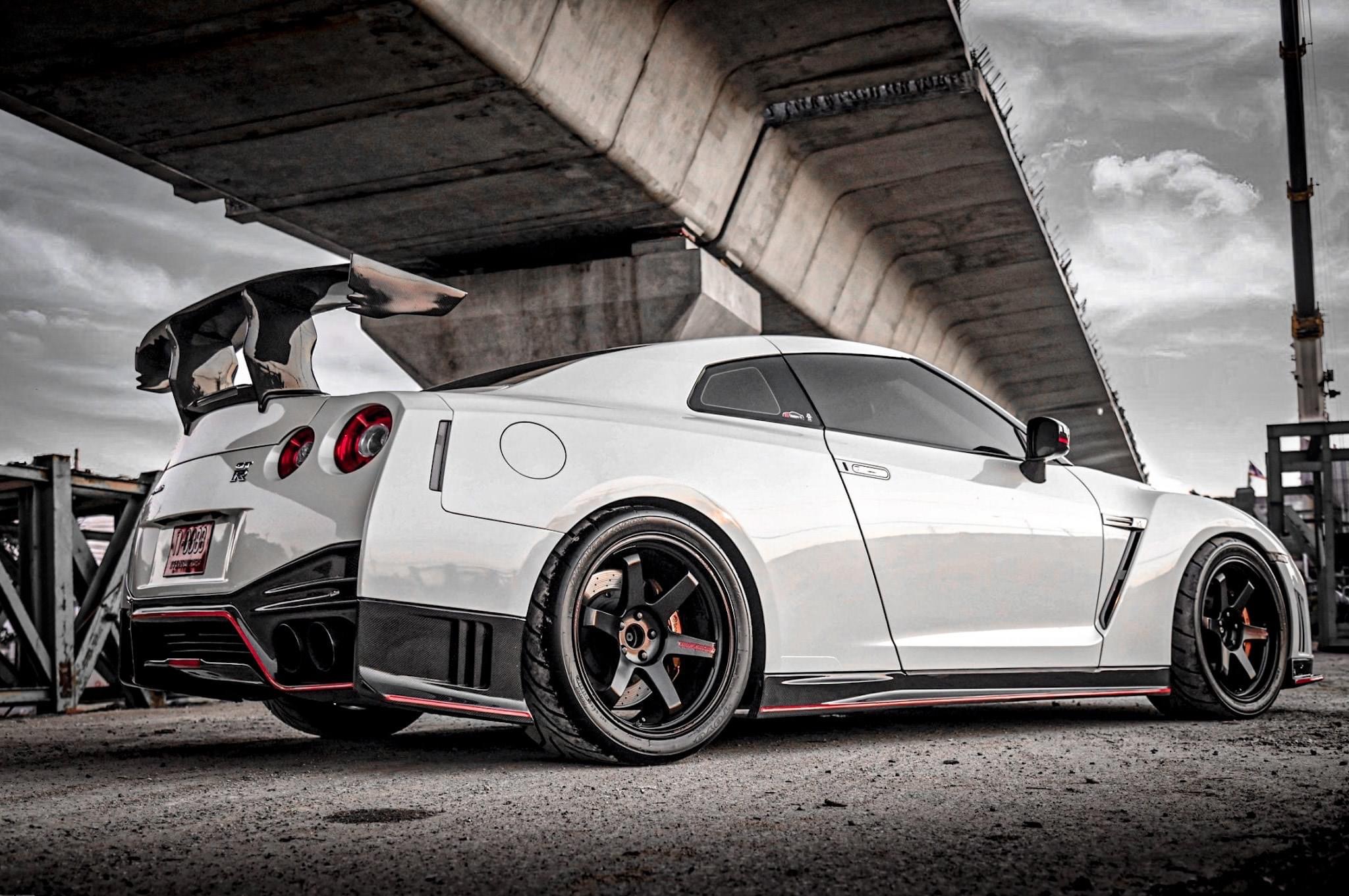 Nissan GT-R (R35) ปี 2008 สีขาว