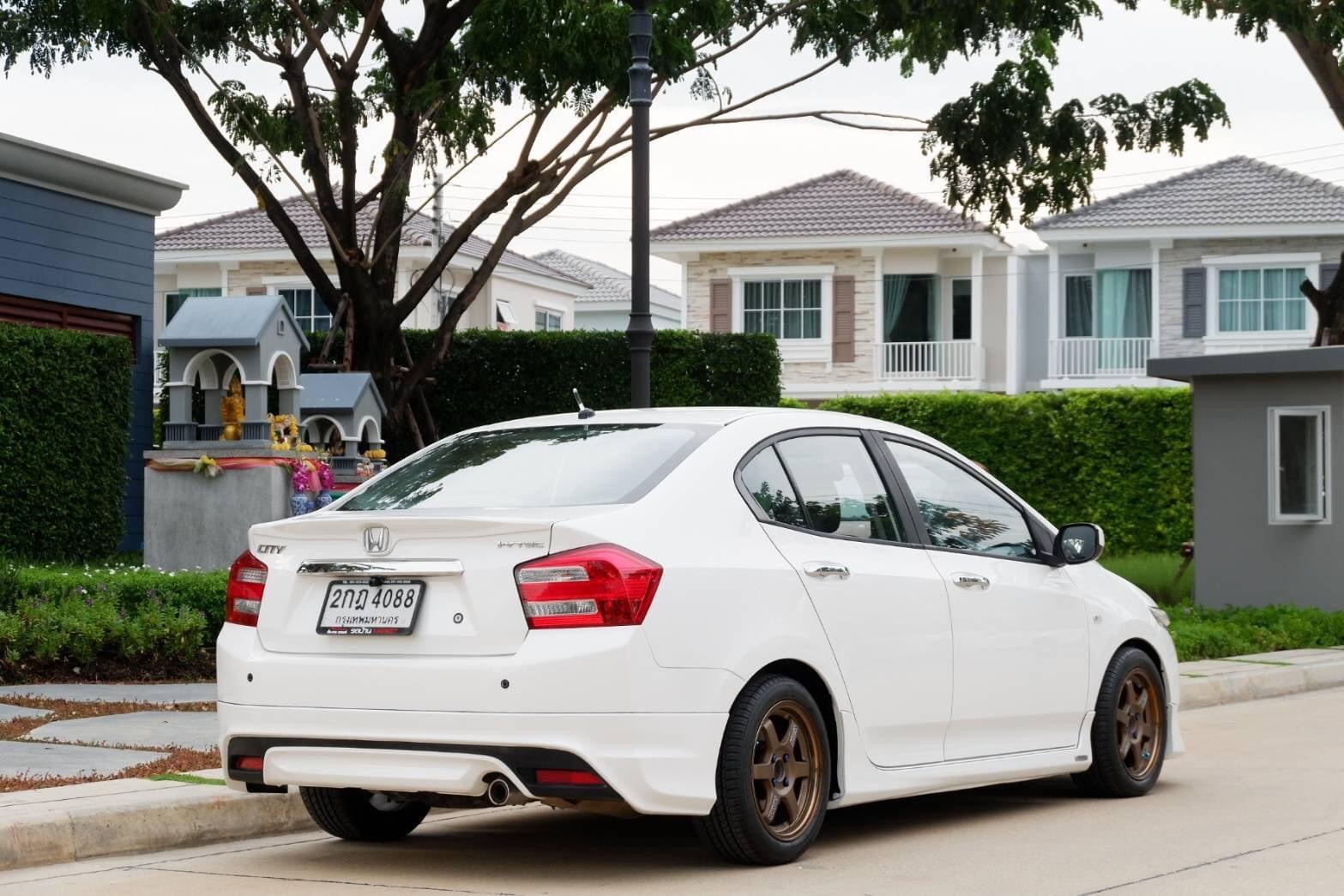 HONDA CITY 1.5 V ( modulo ) ปี 2013