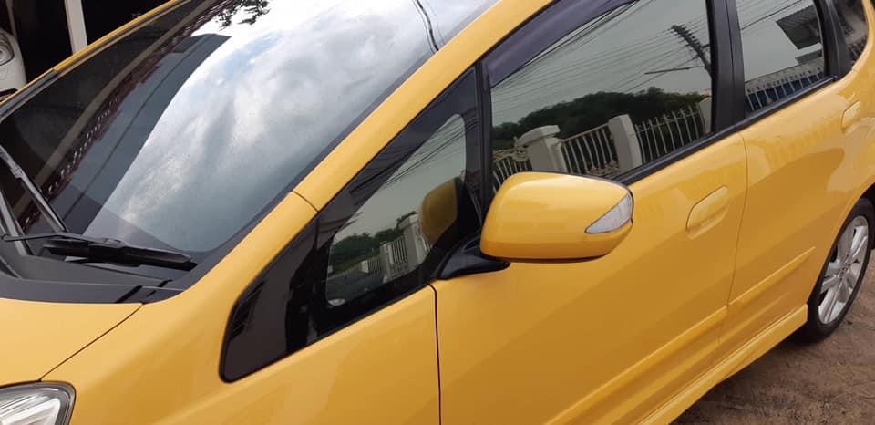 Honda Jazz GE ปี 2009 สีเหลือง