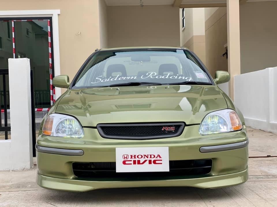 Honda Civic EK โฉม 4 ประตู ปี 1997 สีเขียว