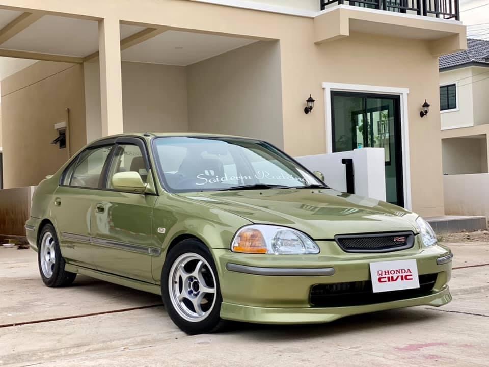 Honda Civic EK โฉม 4 ประตู ปี 1997 สีเขียว