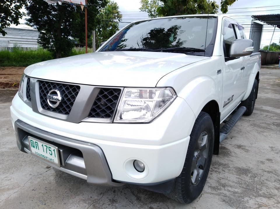 Nissan Navara ปี 2011 สีขาว