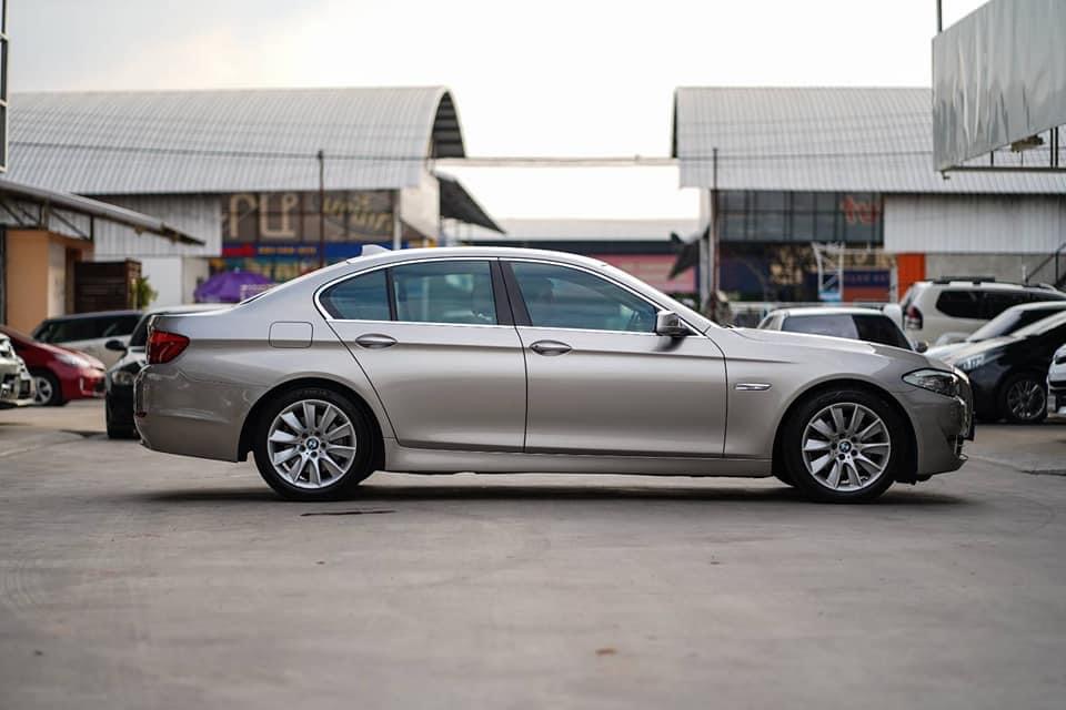 BMW 5 Series F10 520d ปี 2012 สีทอง