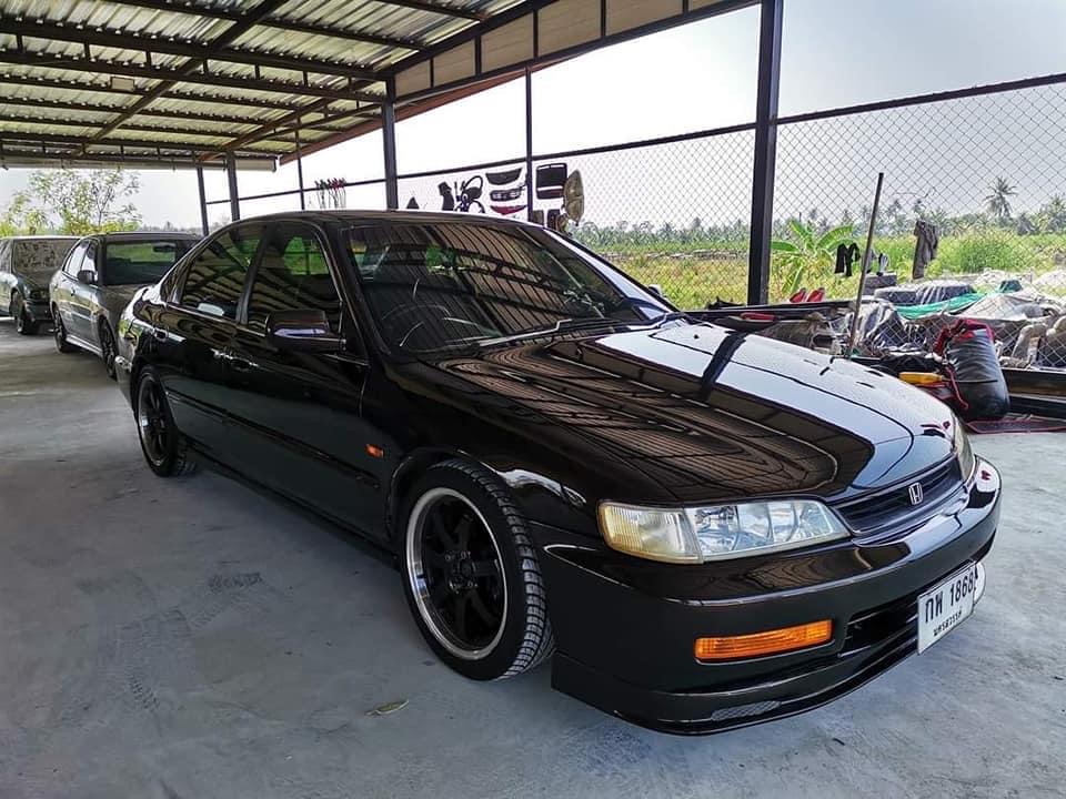 HONDA. ACCORD. 97 ไฟท้ายสองก้อน