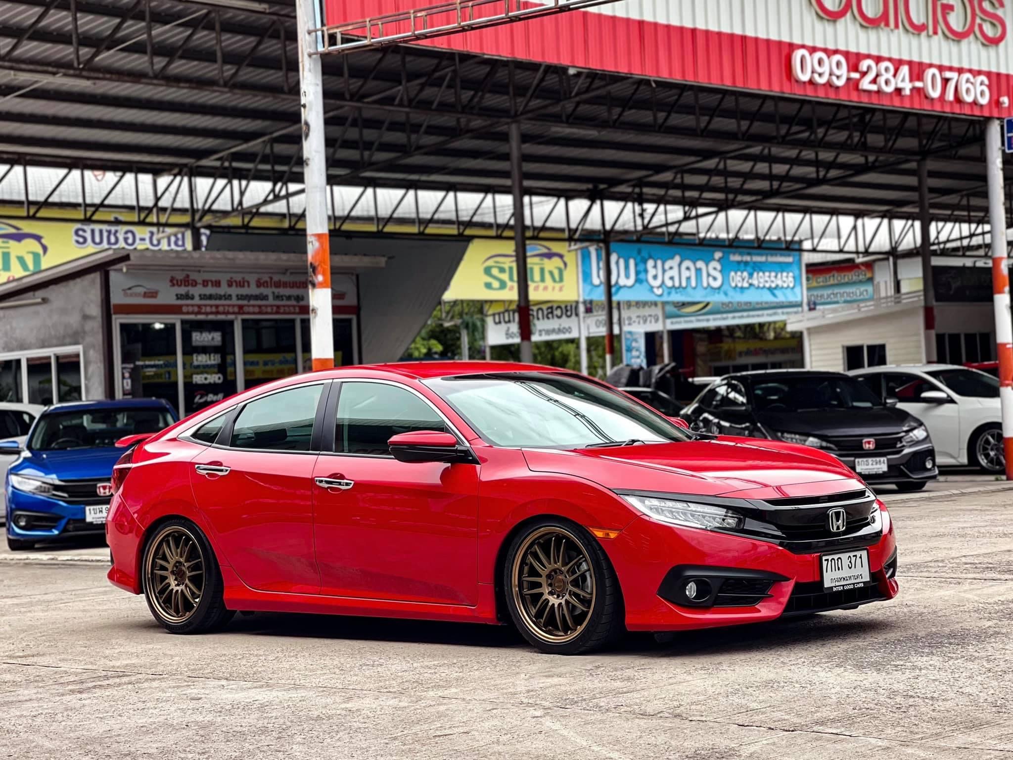 HONDA CIVIC FC 1.8 EL ปี 2018 คันนี้ของครบ ?