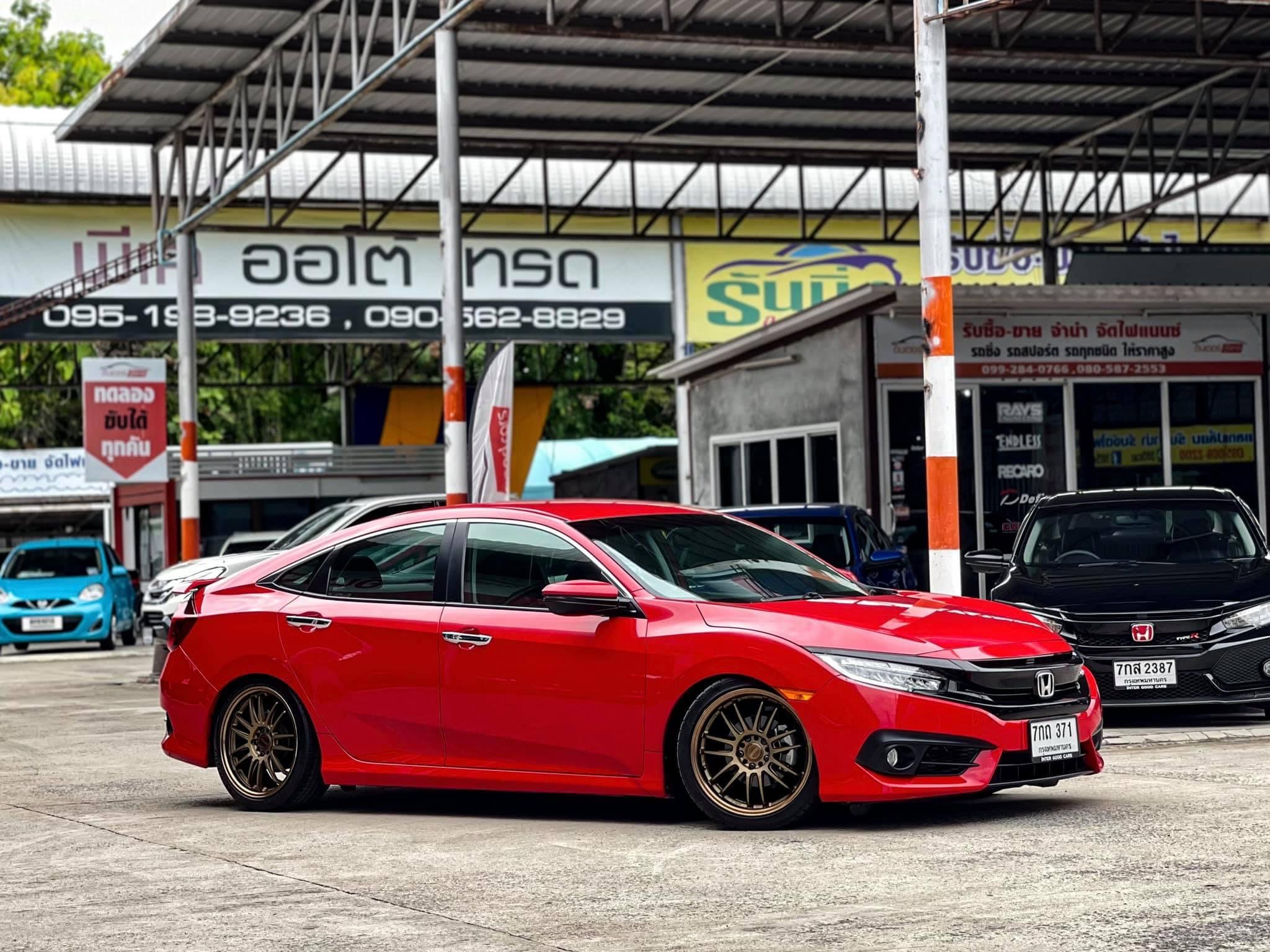 HONDA CIVIC FC 1.8 EL ปี 2018 คันนี้ของครบ ?