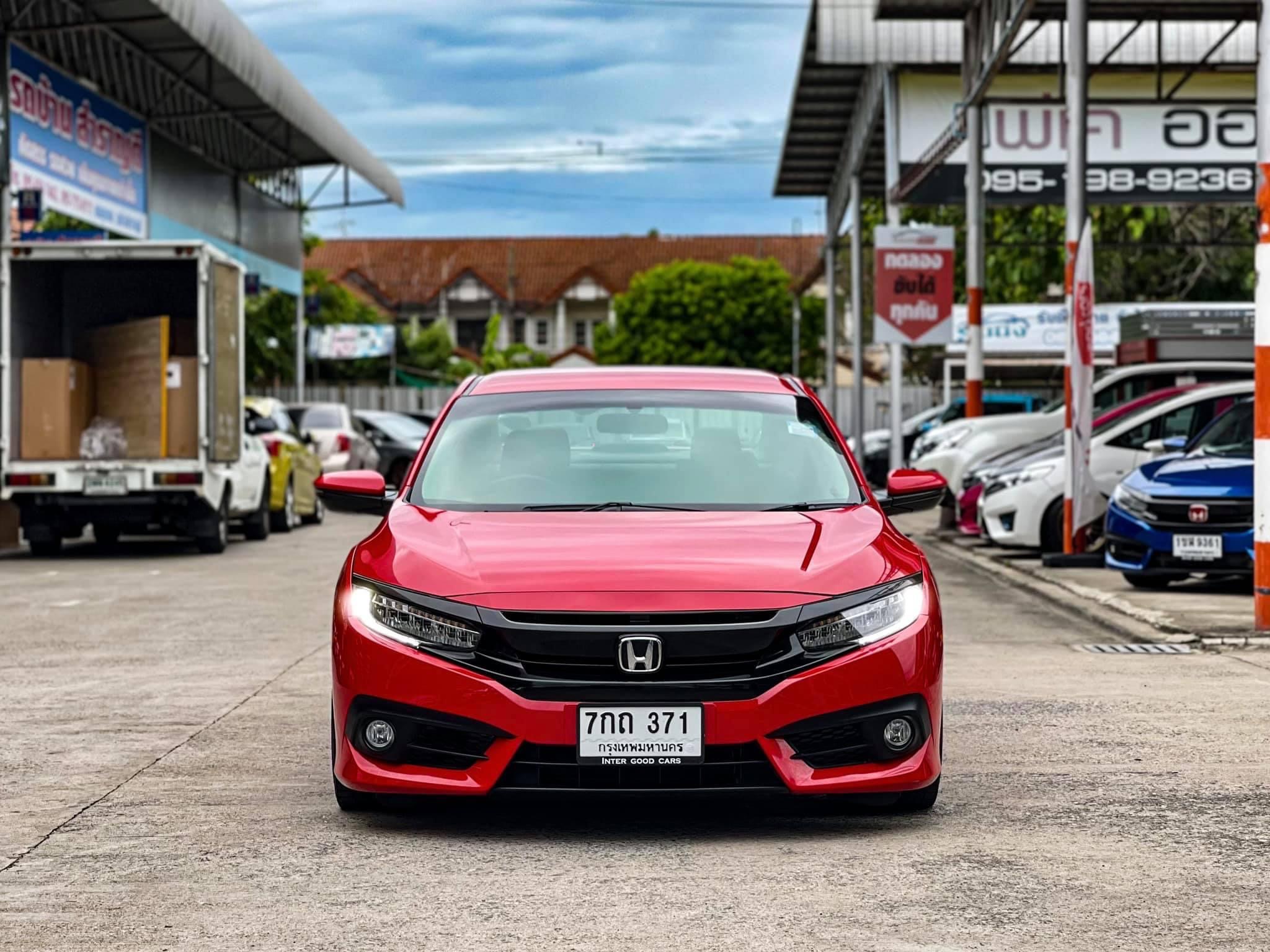 HONDA CIVIC FC 1.8 EL ปี 2018 คันนี้ของครบ ?