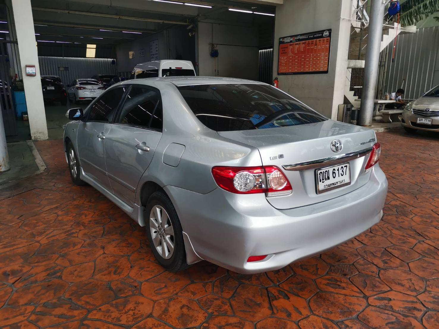 TOYOTA ALTIS 1.6 E A/T ปี2011