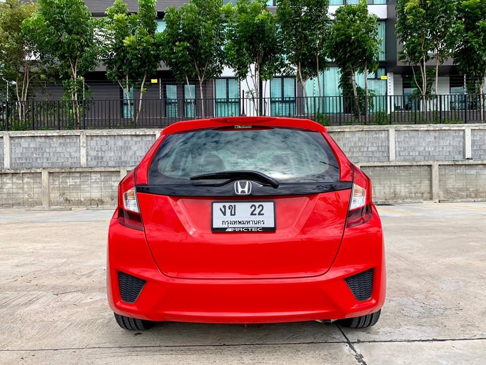 Honda Jazz GK ปี 2015 สีแดง