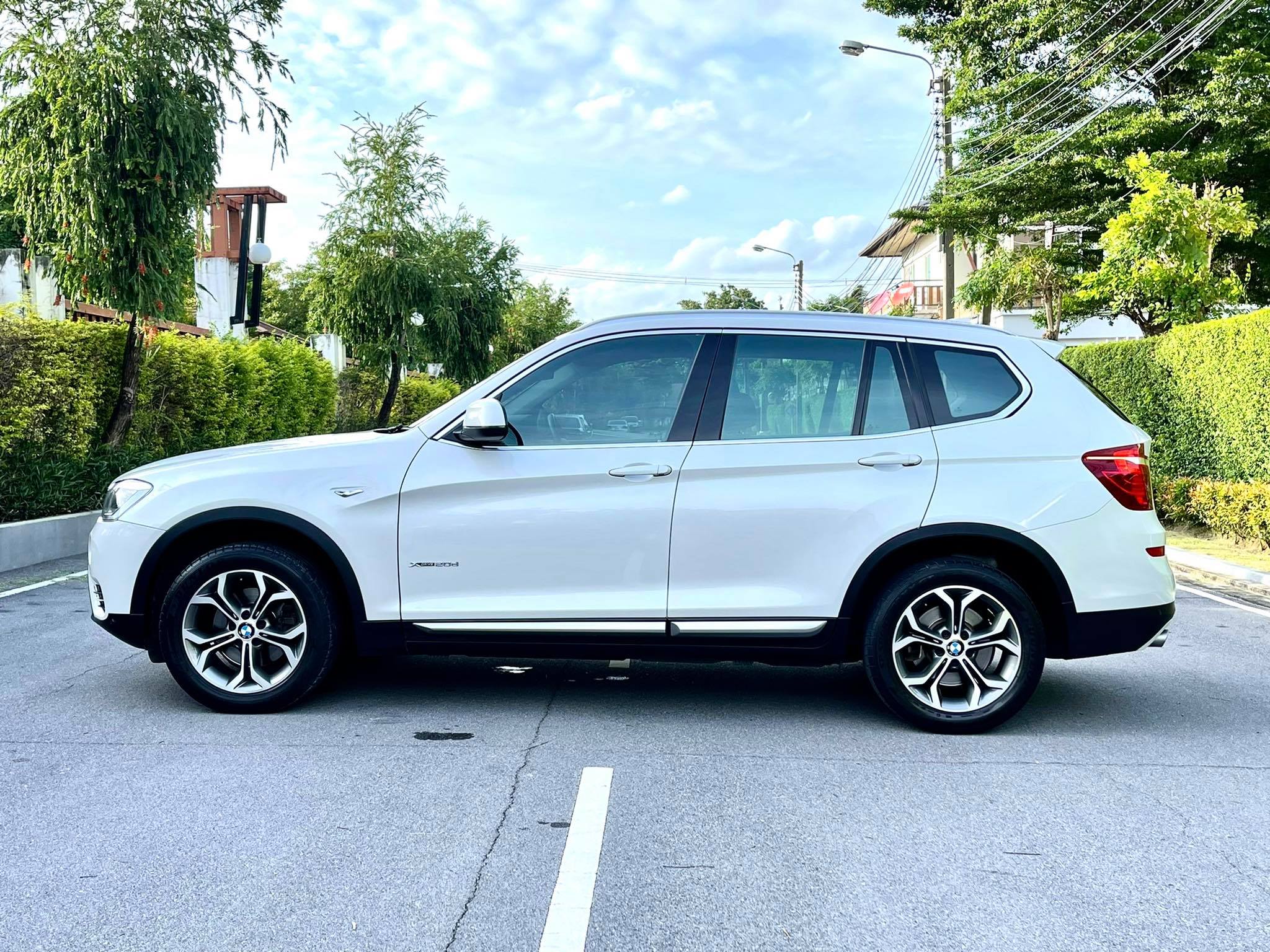 Bmw X3 Diesel Highline มือเดียว โคตรสวยเลยคะตัวจริง เพียงแค่ท่านแวะมา