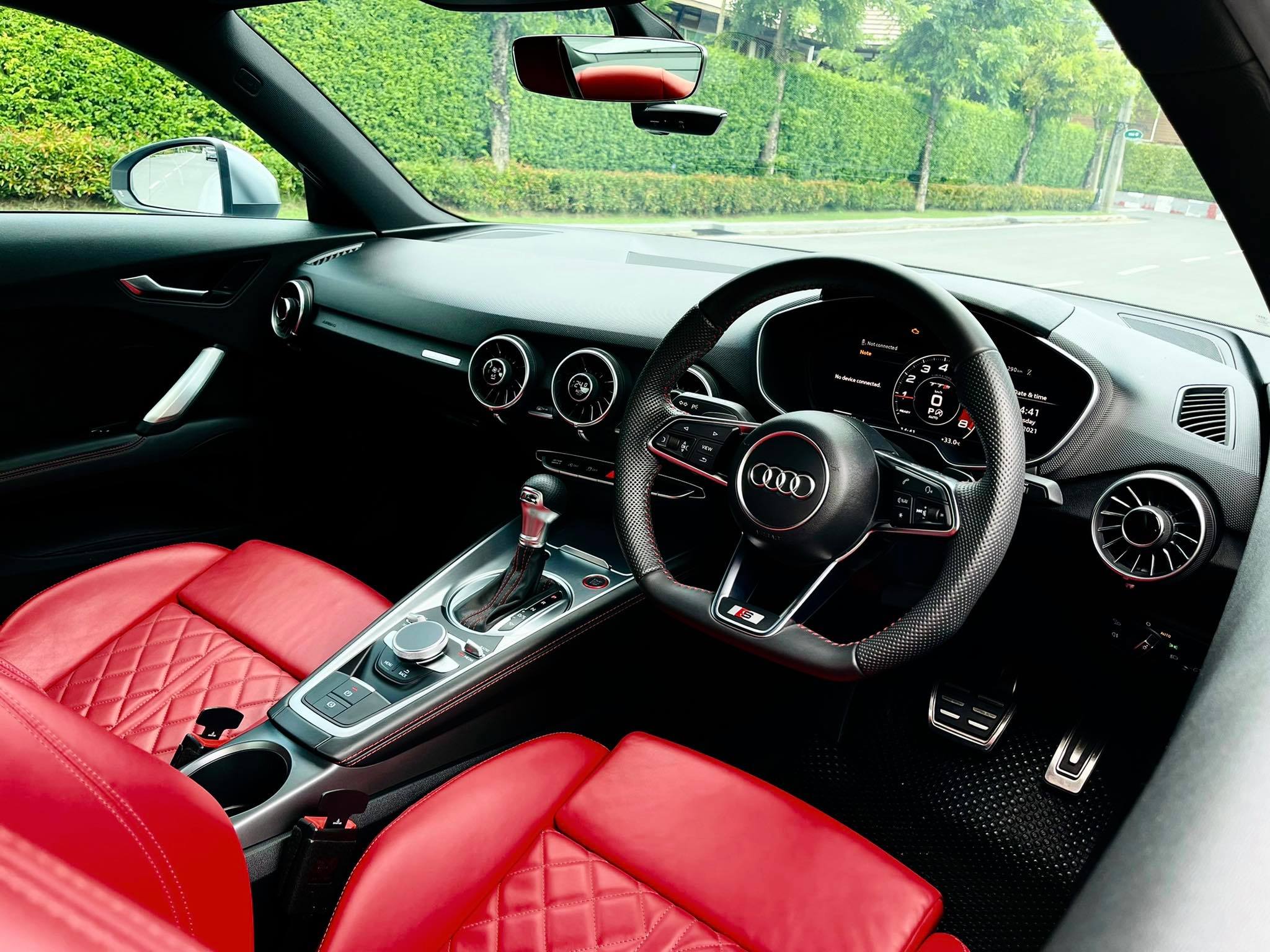 Audi TT S MK3 Coupe Quattro รถใหม่ป้ายแดงยังไม่จดทะเบียน