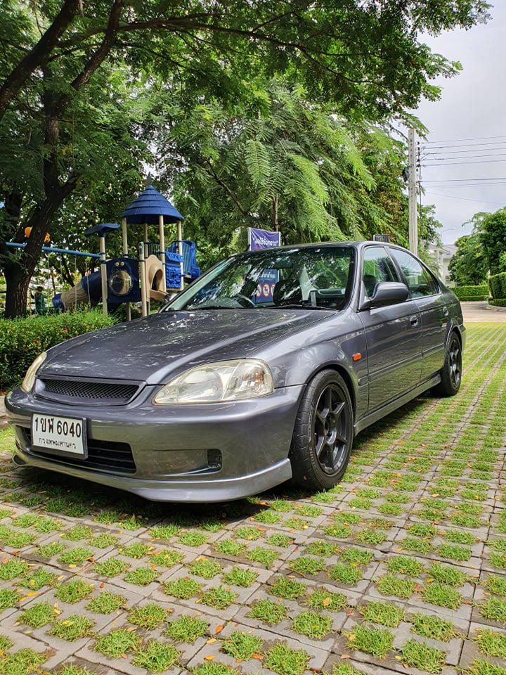 1996 Honda Civic EK โฉม 4 ประตู สีเทา