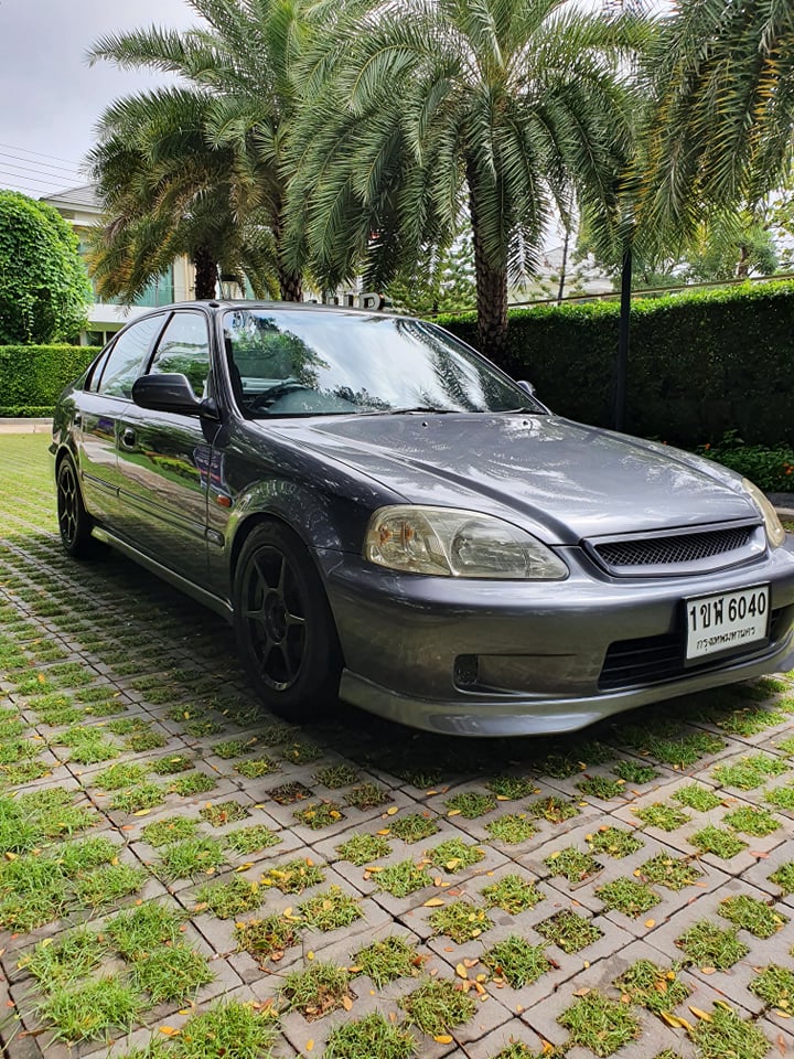 1996 Honda Civic EK โฉม 4 ประตู สีเทา