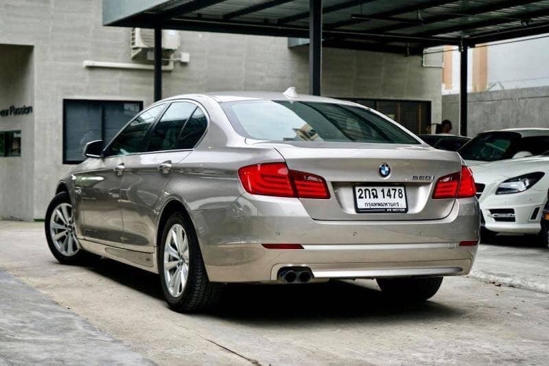 BMW 5 Series Gen6 F10 520i ปี 2013 สีเงิน