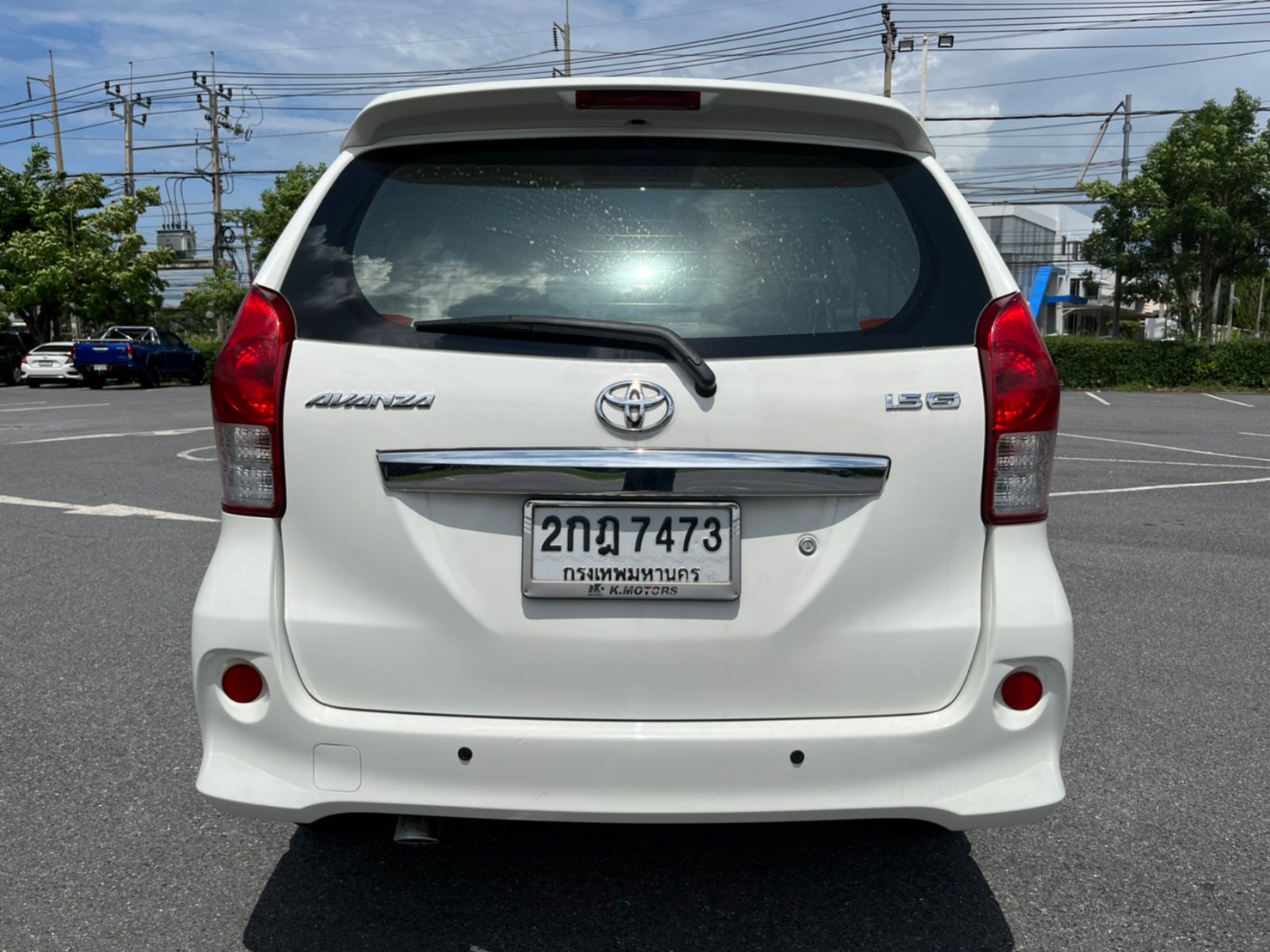 2012 Toyota Avanza สีขาว