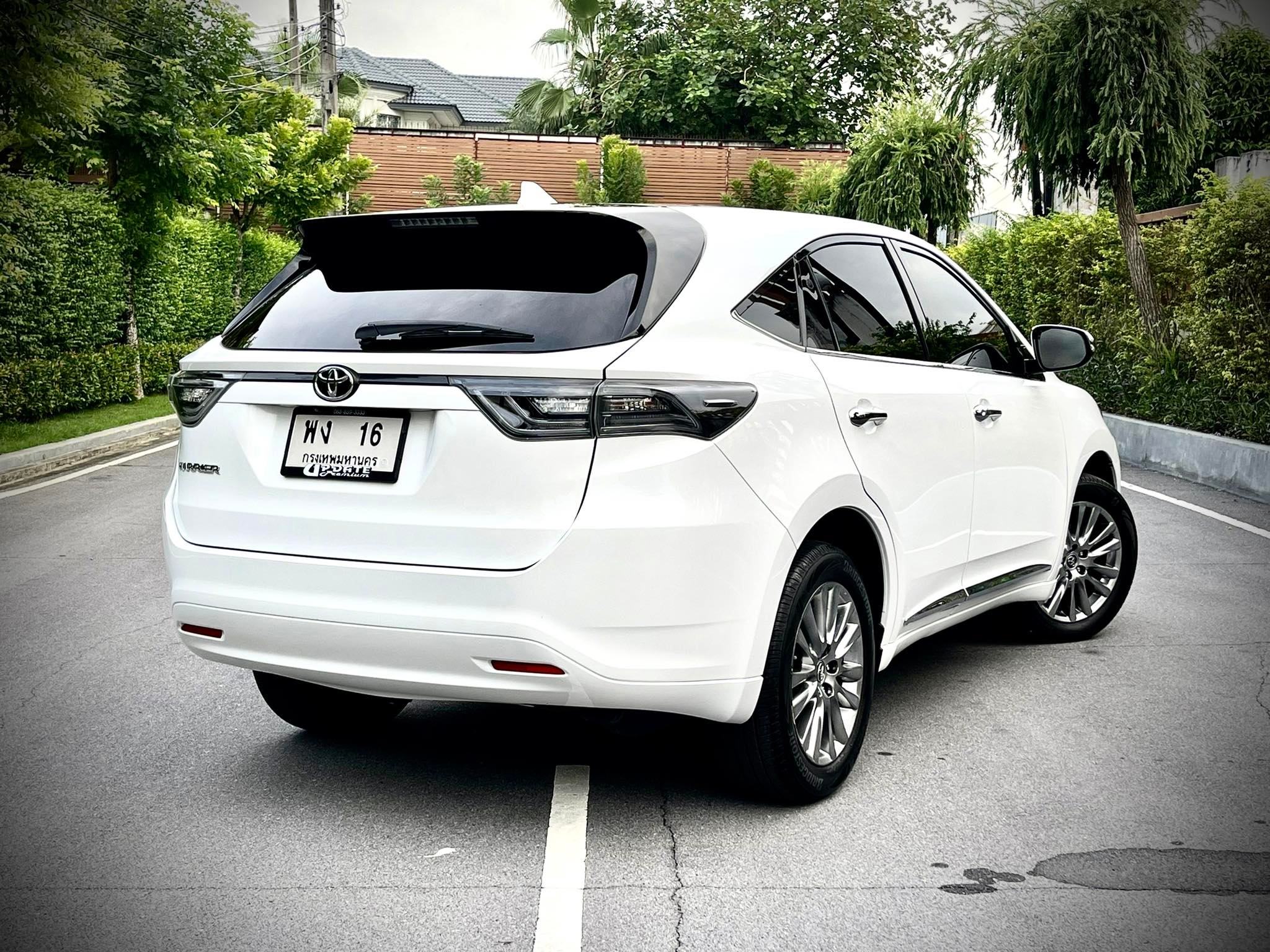 Toyota Harrier ใครได้ไป ไปคุยได้เลย กล้าพูด