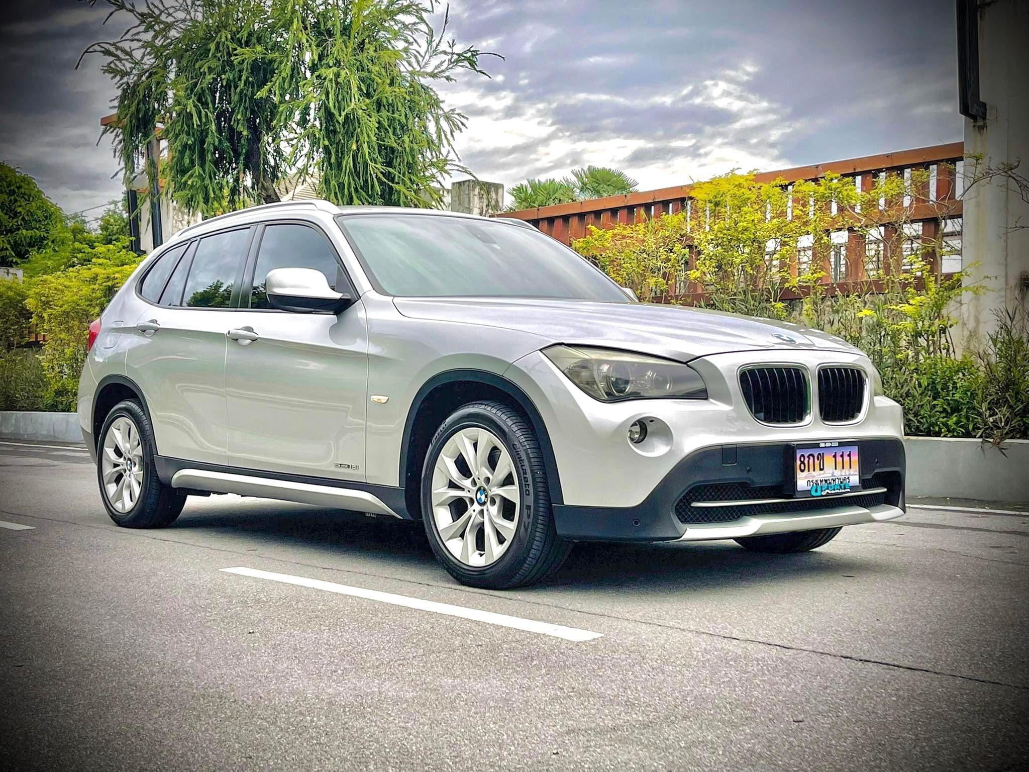 BMW X1 2.0 HighLine สวยในทุกทุก มุมมอง