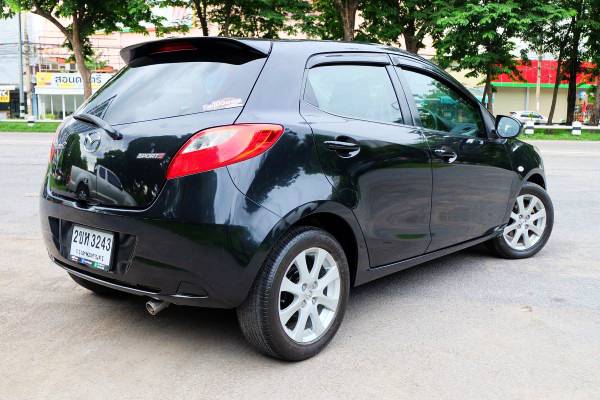 2012 Mazda 2 Hatchback (5 ประตู) สีดำ