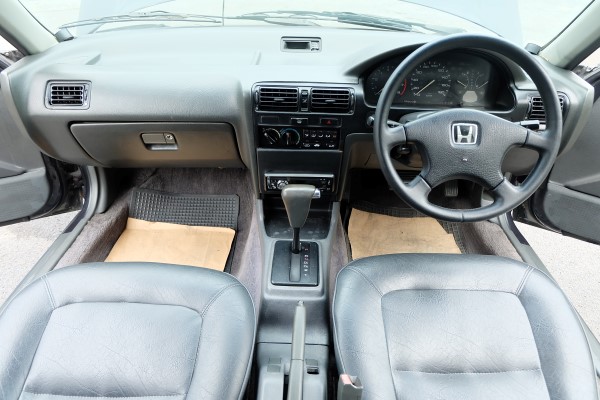 1991 Honda Accord ACCORD 2.2 V-TEC AT สีดำ