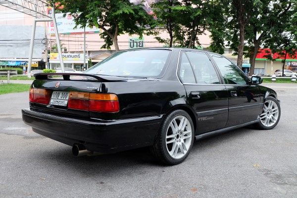 1991 Honda Accord ACCORD 2.2 V-TEC AT สีดำ