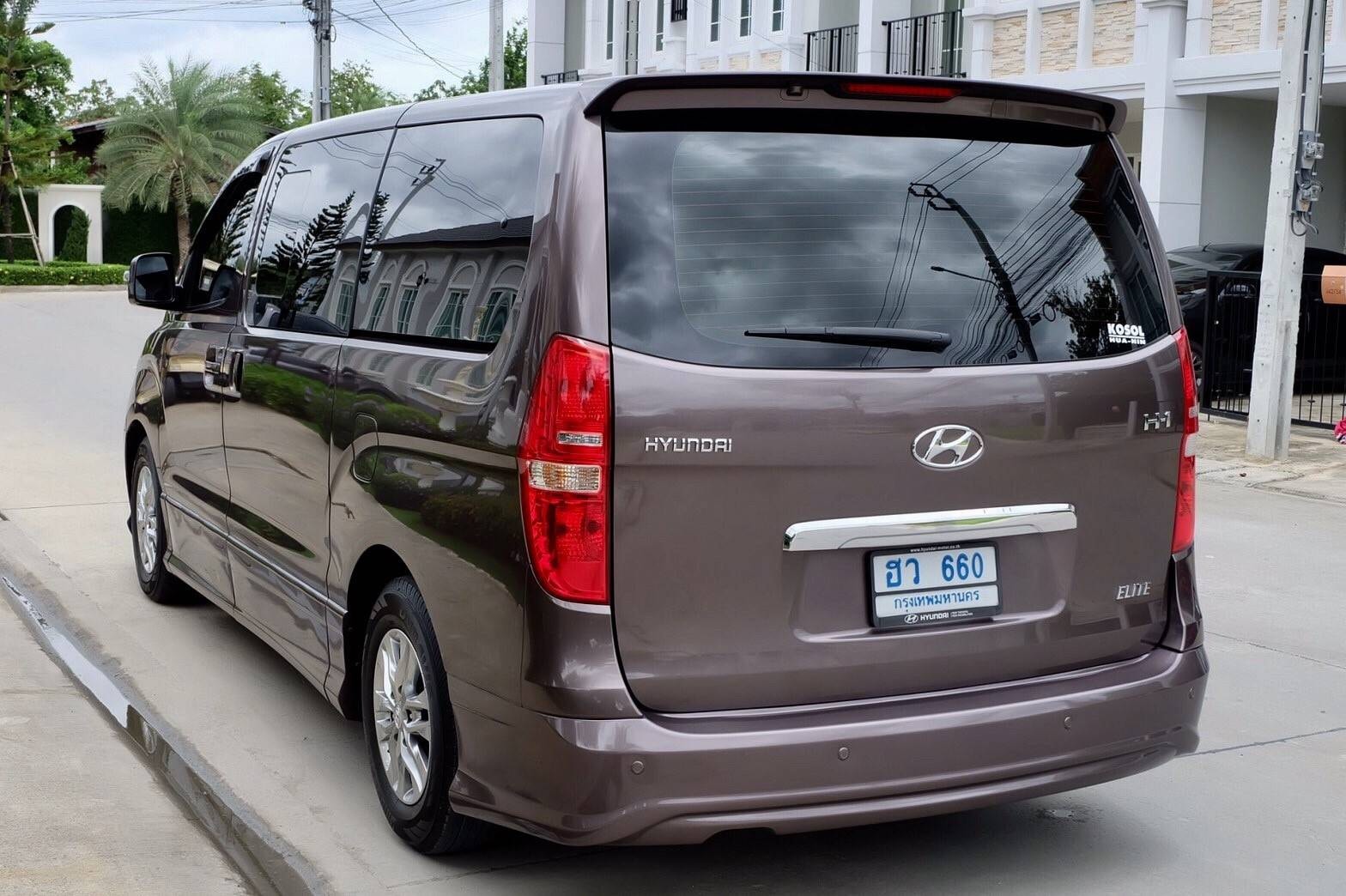 Hyundai H-1 ปี 2016