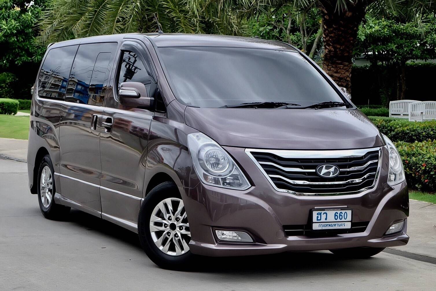 Hyundai H-1 ปี 2016