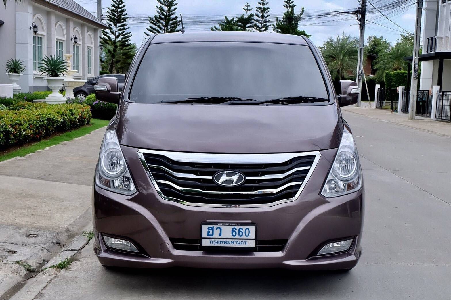 Hyundai H-1 ปี 2016