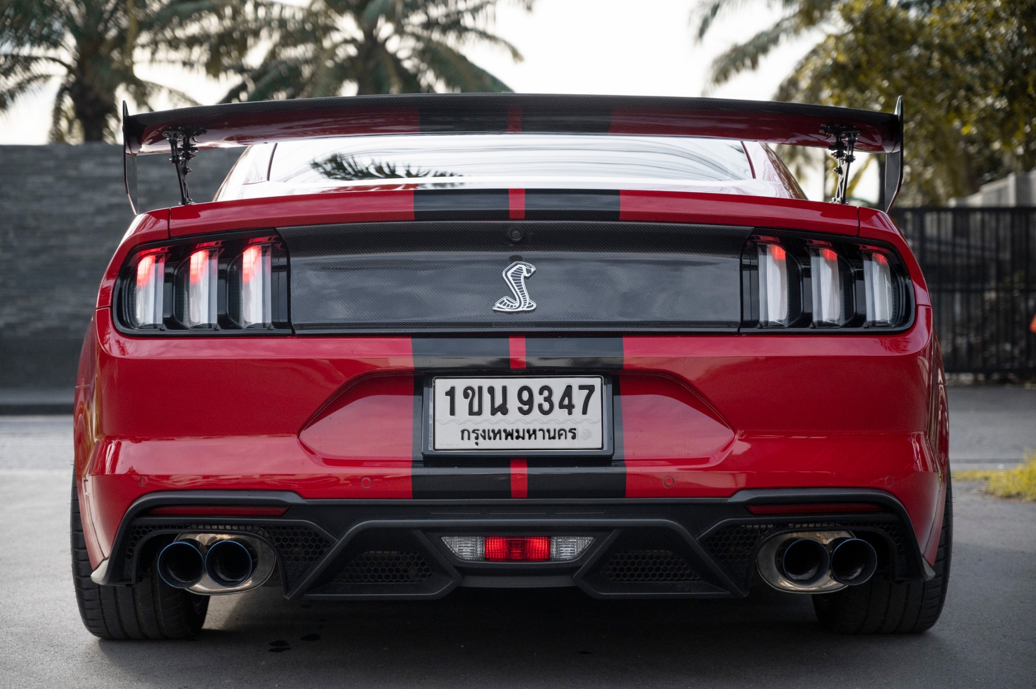 2016 Ford Mustang สีแดง