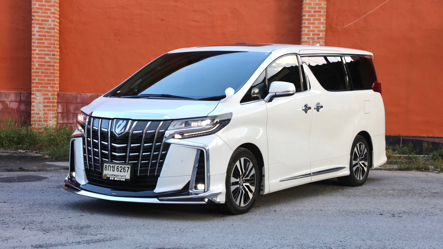 2020 Toyota Alphard สีขาว