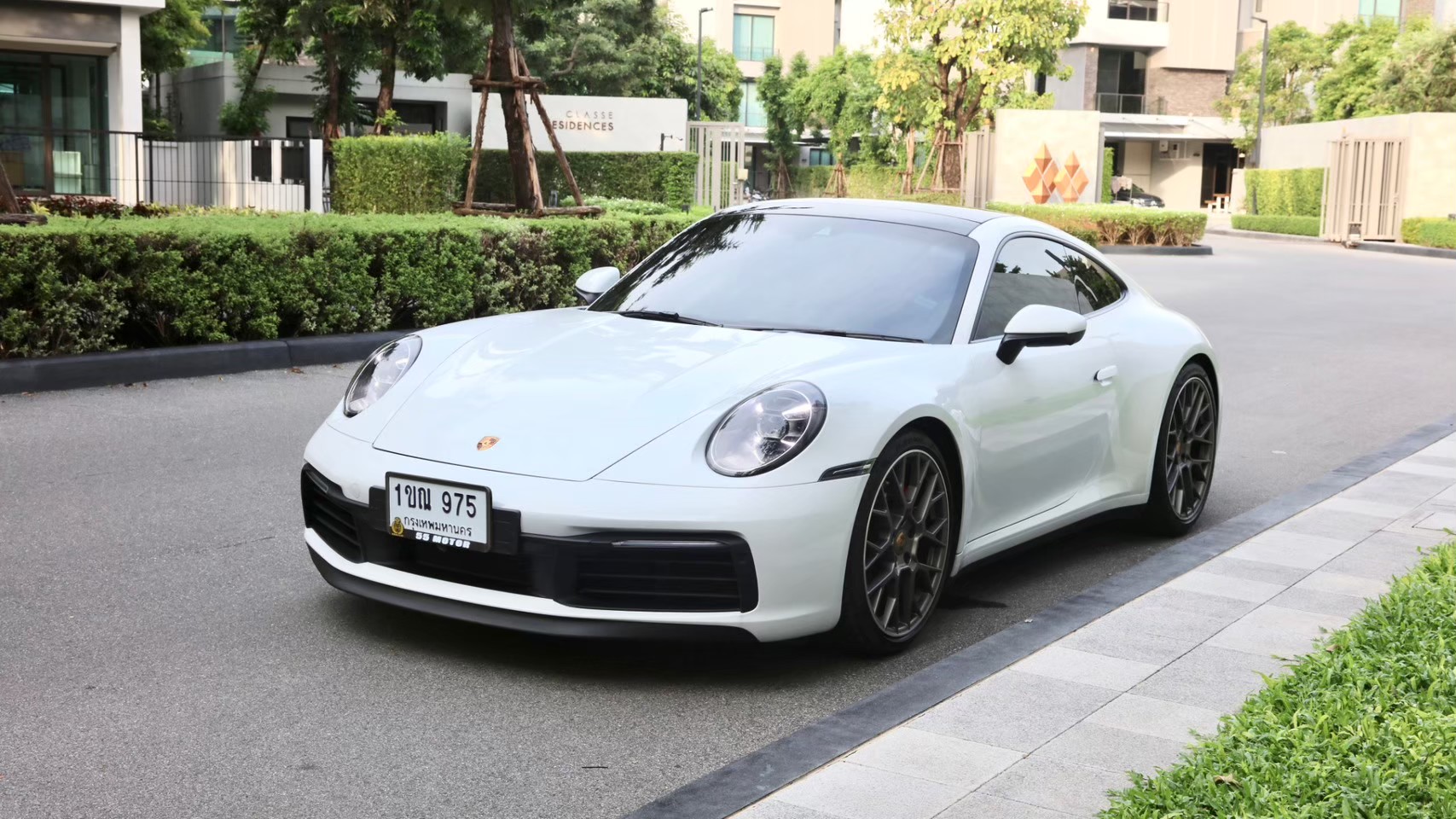 2020 Porsche Porsche Carrera S (992) สีขาว