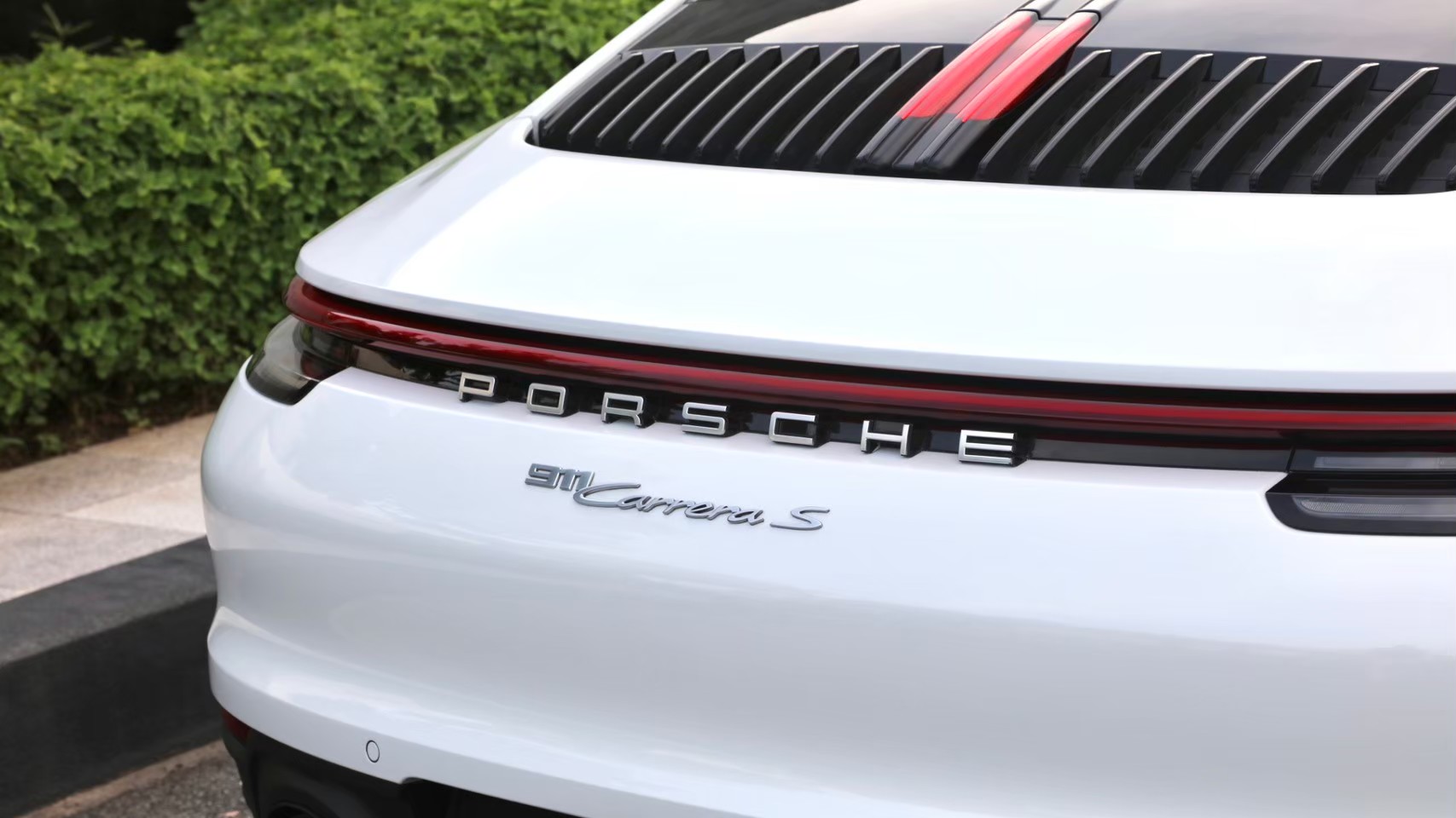 2020 Porsche Porsche Carrera S (992) สีขาว