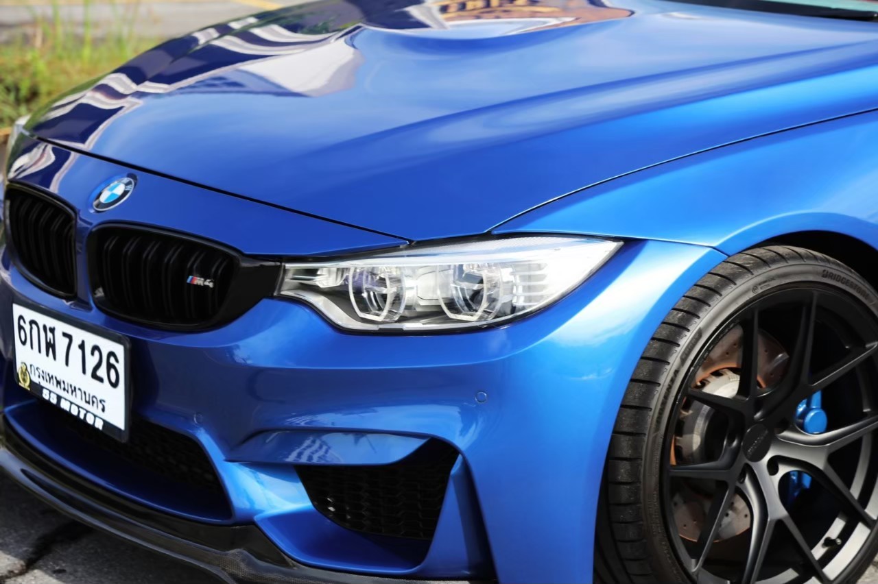 2022 BMW M4 2013 สีน้ำเงิน