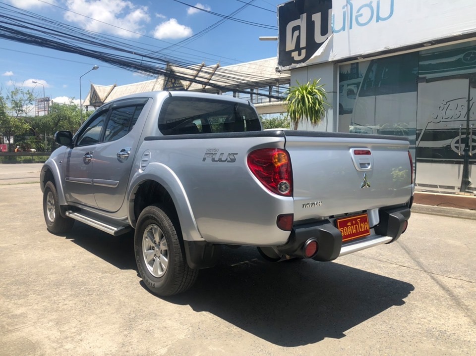 Mitsubishi Triton Double cab ปี 2014 สีเงิน