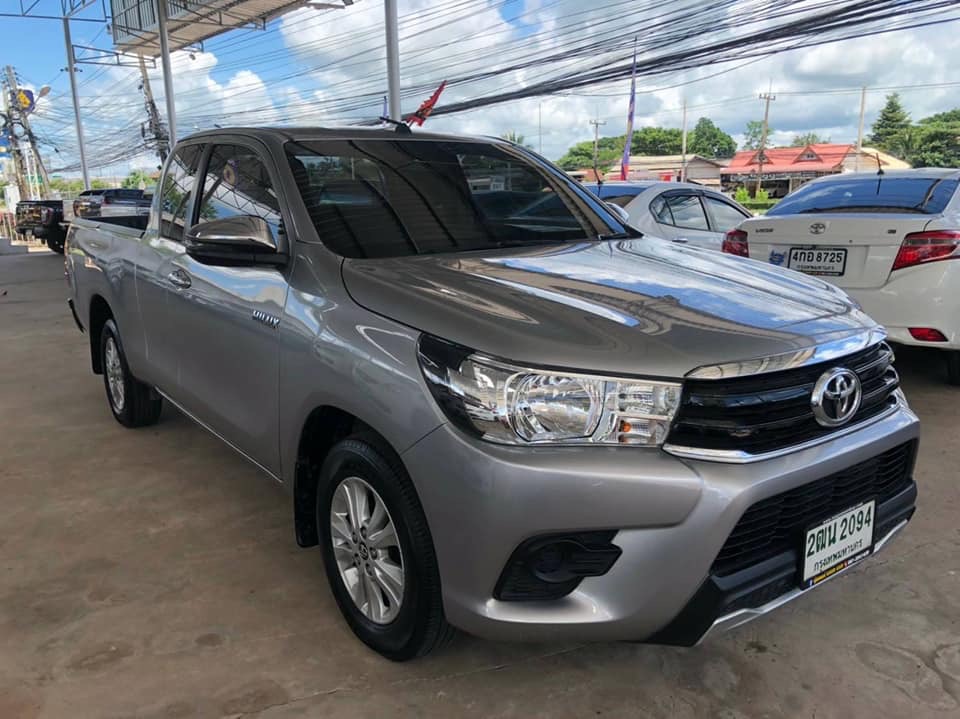 Toyota Hilux Revo Double cab ปี 2018 สีเทา