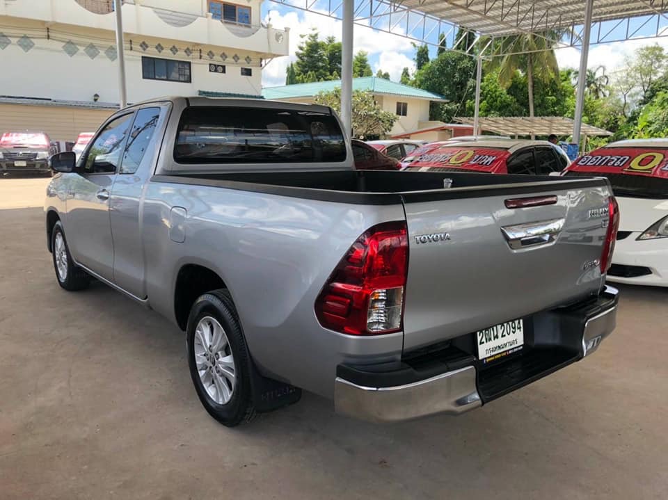 Toyota Hilux Revo Double cab ปี 2018 สีเทา